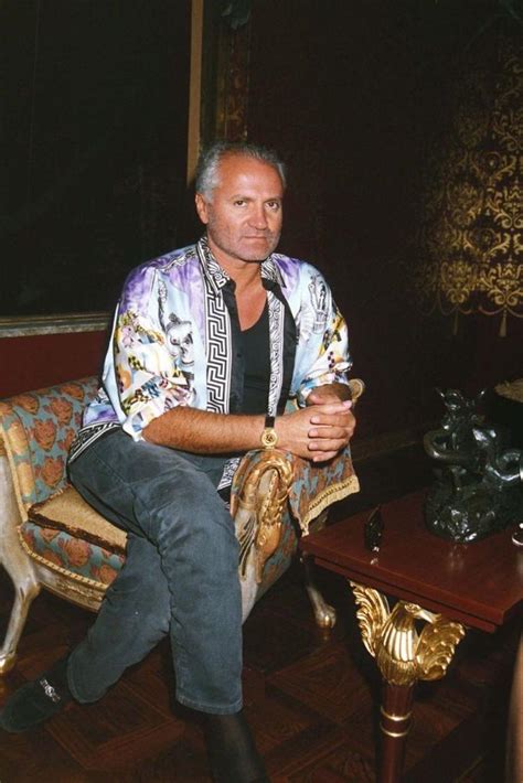 look sadomaso versace anni 80|italian fashion designer versace.